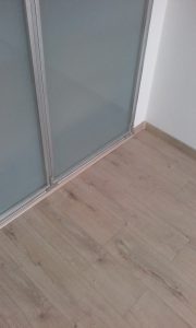 zobafestő Zuglóban Budapesten SZOBAFESTÉS MÁZOLÁS TAPÉTÁZÁS LAMINÁLT PARKETTA LERAKÁS