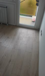 zobafestő Zuglóban Budapesten SZOBAFESTÉS MÁZOLÁS TAPÉTÁZÁS LAMINÁLT PARKETTA LERAKÁS