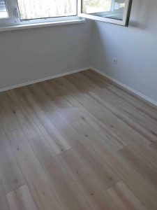 Laminált parketta lerakás2